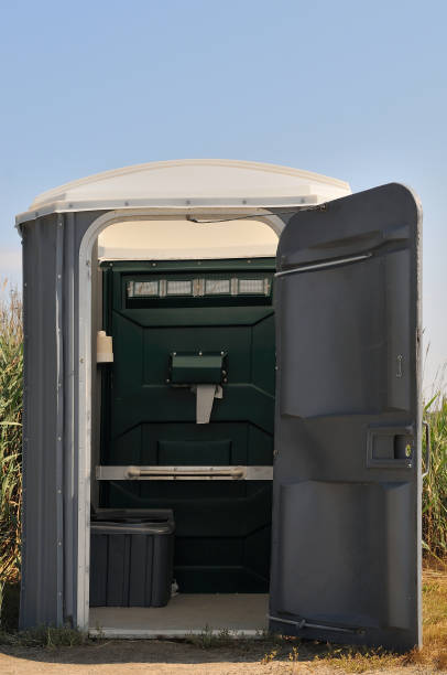 Best Porta potty rental near me  in Umatilla, FL
